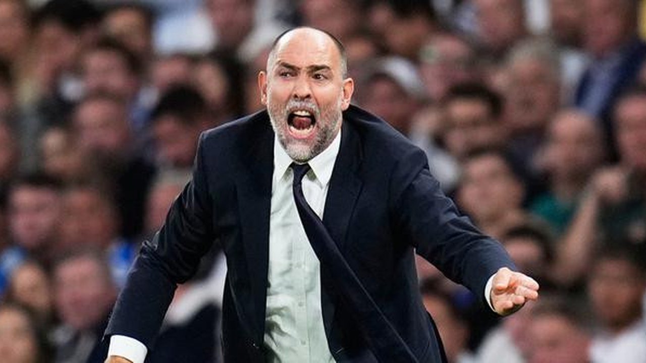 Pelatih Juventus, Igor Tudor saat melawan Real Madrid di Liga Champions, 23 Oktober 2025. (AP Photo/Manu Fernandez)