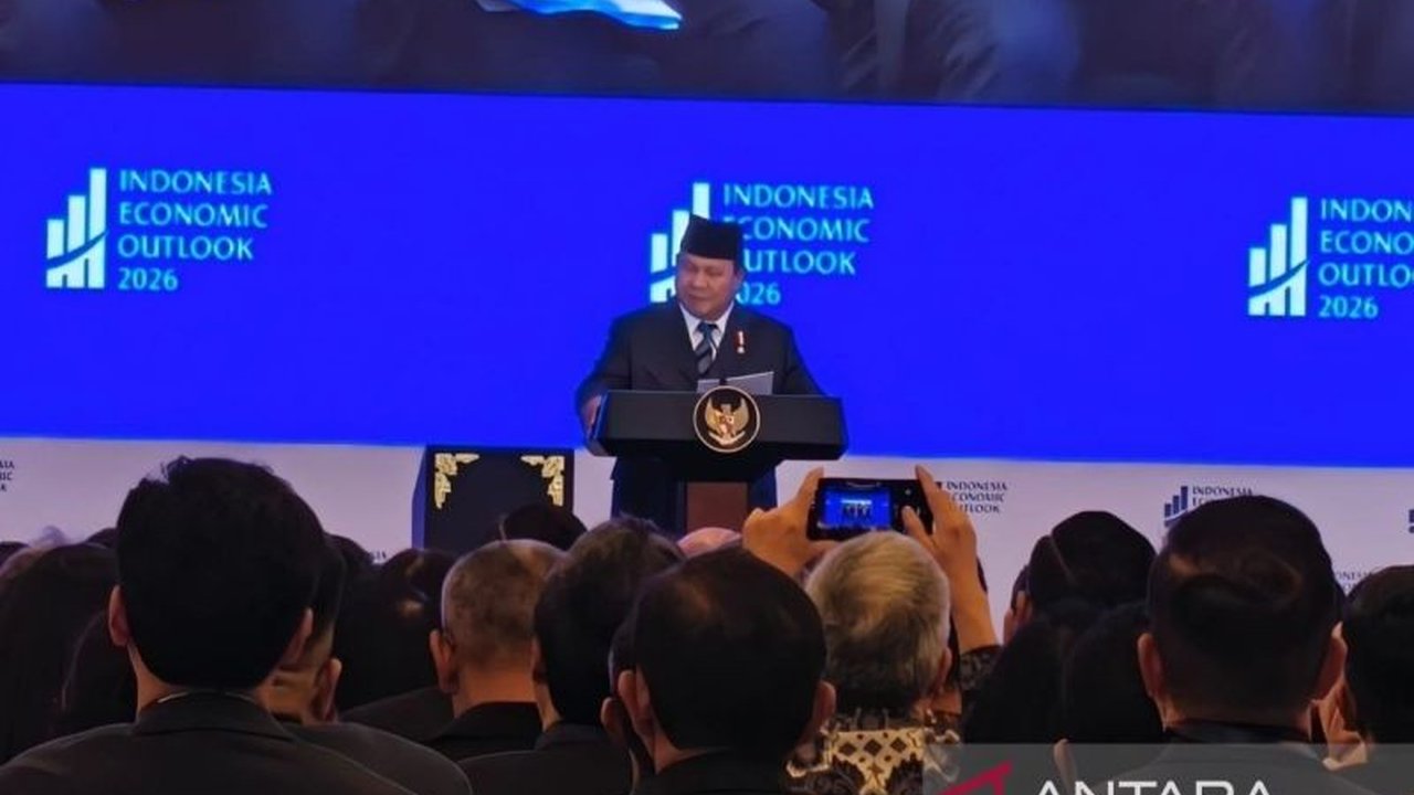 Presiden Prabowo Subianto menyerukan Pendekatan Realistis Pembangunan Nasional, menekankan pentingnya mengakui realitas dan mengelola sumber daya demi kesejahteraan rakyat.