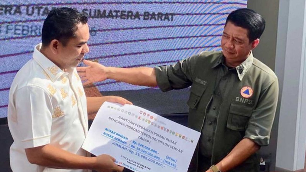 Pemerintah Kabupaten Aceh Selatan menyalurkan bantuan dana stimulan bagi 287 keluarga terdampak bencana hidrometeorologi. Simak detail penyaluran **bantuan rumah bencana Aceh Selatan** untuk percepatan pemulihan hunian warga.