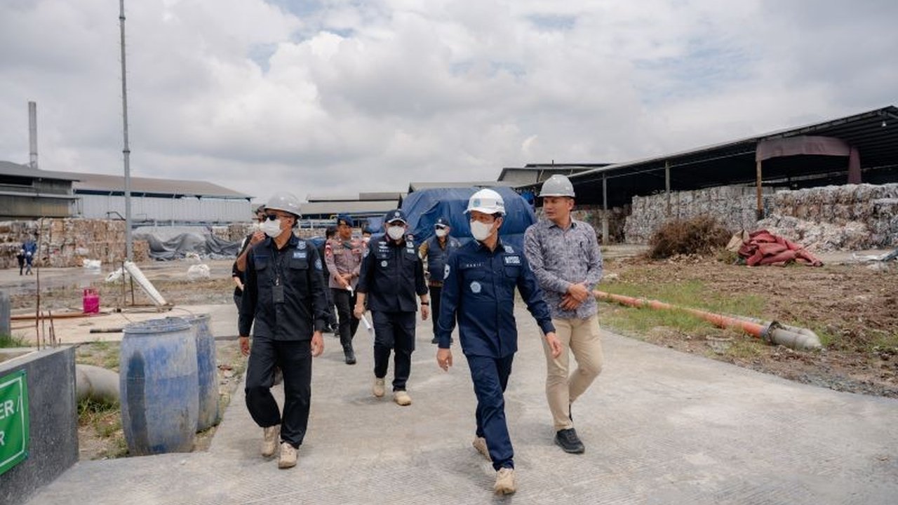 Kementerian Lingkungan Hidup/Badan Pengendalian Lingkungan Hidup (KLH/BPLH) mengambil tindakan tegas menghentikan operasional boiler biomassa PT Panca Kraft Pratama (PT PKP) di Tangerang menyusul aduan masyarakat terkait pencemaran udara Tangerang yang me