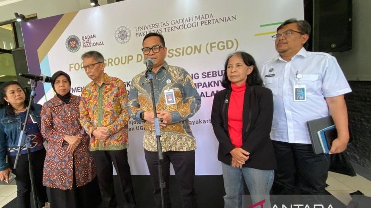 Badan Gizi Nasional (BGN) sukses memperluas jangkauan Program Makan Bergizi Gratis hingga puluhan juta penerima manfaat, seraya membahas polemik istilah pangan olahan bersama UGM.