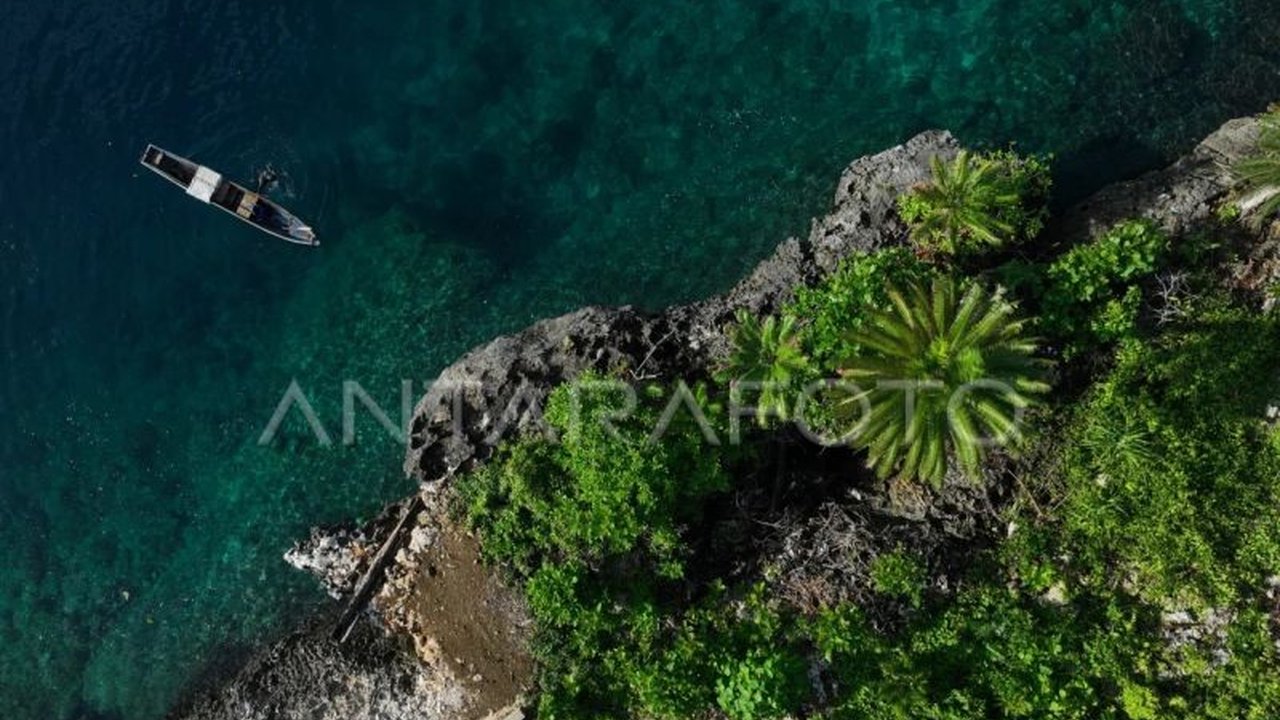 Kementerian Kelautan dan Perikanan (KKP) menekankan kewajiban penyampaian Laporan Tahunan Pemanfaatan Ruang Laut bagi setiap pemegang izin. Simak mengapa laporan ini krusial untuk keberlanjutan izin dan penataan ruang laut yang berkelanjutan.