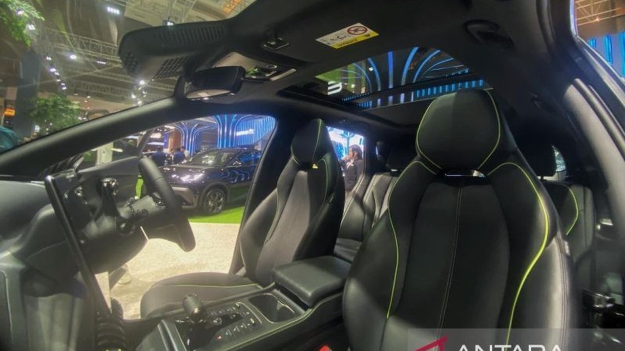 BYD Indonesia terus perluas portofolio mobil listriknya dengan meluncurkan Atto 3 Advanced Plus dan Sealion 7 Extended di IIMS 2026, didukung penjualan fantastis Januari 2026 yang mengukuhkan posisinya di pasar BEV nasional.