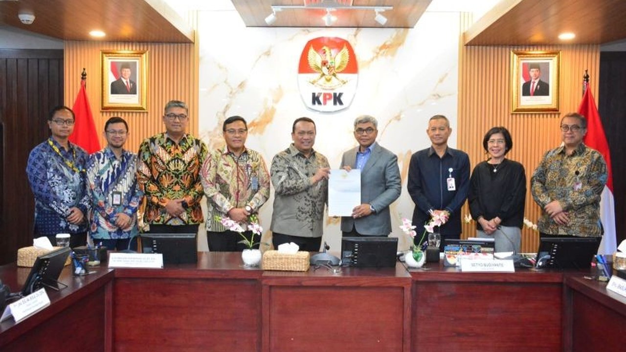 Ketua KPK Setyo Budiyanto menegaskan revisi UU Tipikor menjadi syarat mutlak bagi Indonesia untuk dapat bergabung dengan OECD, sekaligus memperkuat komitmen antikorupsi nasional.