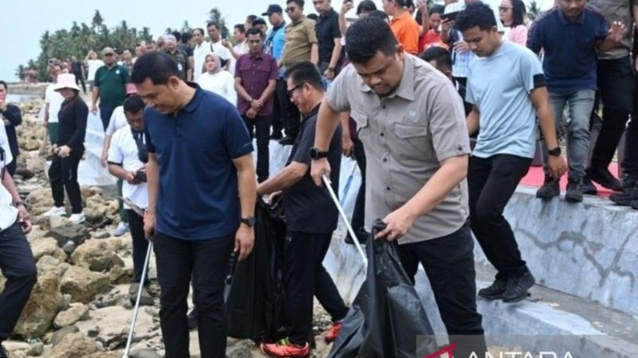 Gubernur Sumatera Utara Bobby Nasution menggaungkan pentingnya Gerakan Indonesia ASRI (Aman, Sehat, Resik, Indah) secara rutin, khususnya di destinasi wisata, demi menjaga kebersihan dan menarik wisatawan.