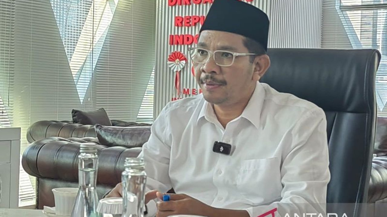 Kementerian Agama mengumumkan 141 nama lolos seleksi administrasi calon anggota Baznas masa kerja 2025-2030. Mereka akan menghadapi seleksi kompetensi untuk mengelola potensi zakat nasional.