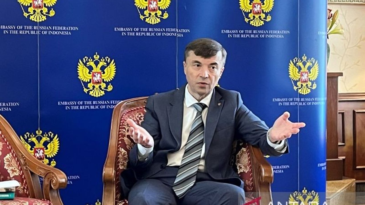 Rusia menyatakan kesiapannya untuk berpartisipasi dalam pembangunan infrastruktur antariksa Indonesia, khususnya di Pulau Biak, menegaskan kemitraan strategis dalam eksplorasi antariksa damai.