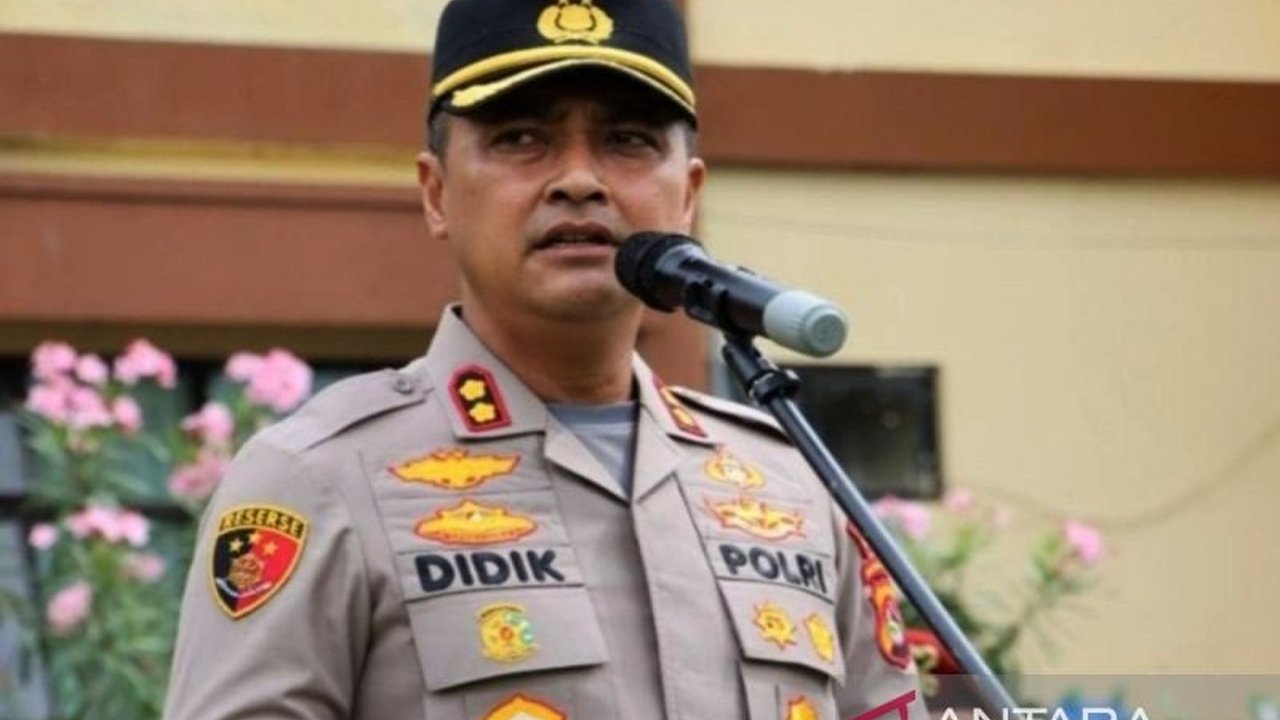 Bareskrim Polri berhasil mengungkap fakta baru dalam kasus narkoba yang menjerat AKBP Didik Putra Kuncoro, di mana ia menitipkan satu koper narkoba kepada mantan anak buahnya.
