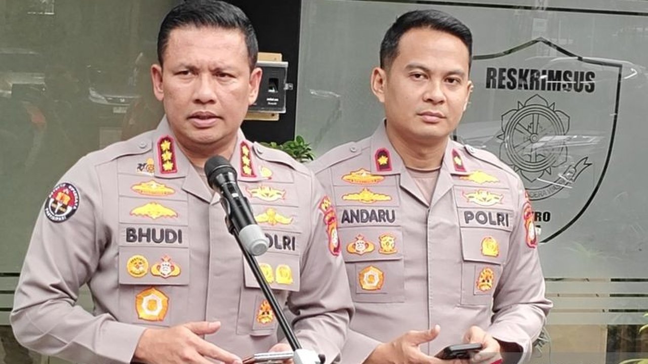 Gugatan praperadilan Dokter Richard Lee ditolak Pengadilan Negeri Jakarta Selatan. Polda Metro Jaya kini menjadwalkan pemanggilan terhadap Richard Lee pada Kamis (19/2) untuk pemeriksaan lanjutan terkait dugaan pelanggaran perlindungan konsumen.