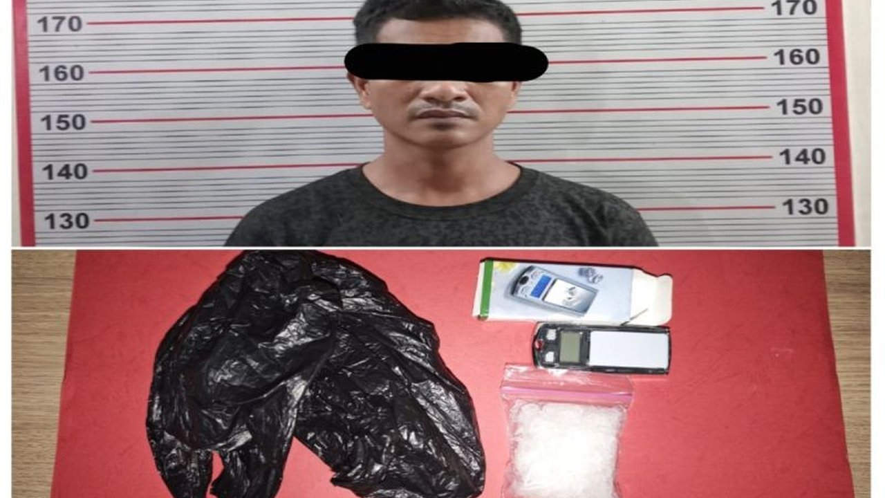 Unit Reskrim Polsek Banjarmasin Selatan berhasil melakukan penangkapan sabu 24,68 gram dari seorang pria yang hendak mengedarkan narkoba di kota setempat. Simak detail penangkapannya.