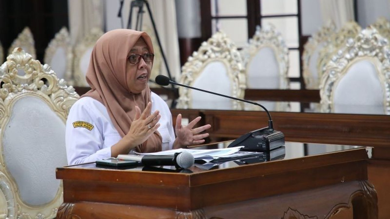 Pemerintah Kota Surabaya membuka pendaftaran calon anggota Dewan Pendidikan Surabaya untuk periode 2026-2030, mencari individu berintegritas untuk memajukan kualitas pendidikan di Kota Pahlawan.