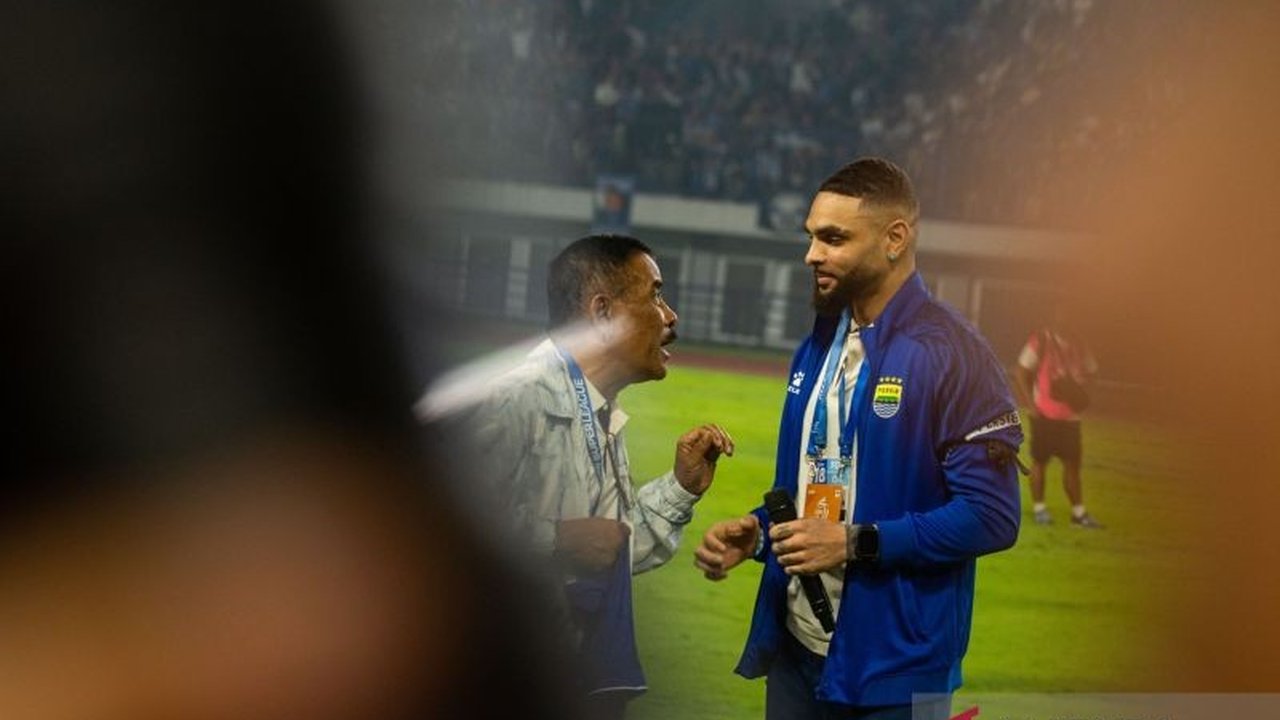 Manajer Persib Bandung, Umuh Muchtar, menyatakan keyakinannya bahwa timnya mampu membalikkan keadaan saat menjamu Ratchaburi FC di leg kedua AFC Champions League II, meskipun tertinggal tiga gol, dan menargetkan kemenangan besar.