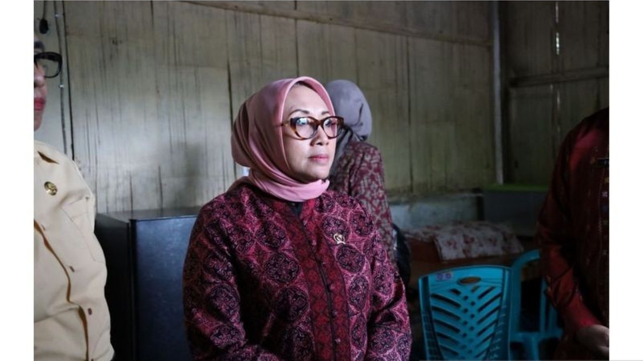 Menteri PPPA Arifah Fauzi menekankan pentingnya Penanganan Kekerasan Seksual Berperspektif Korban, mengajak semua pihak mencari solusi adil yang menghormati adat tanpa mengorbankan hak perempuan dan anak.