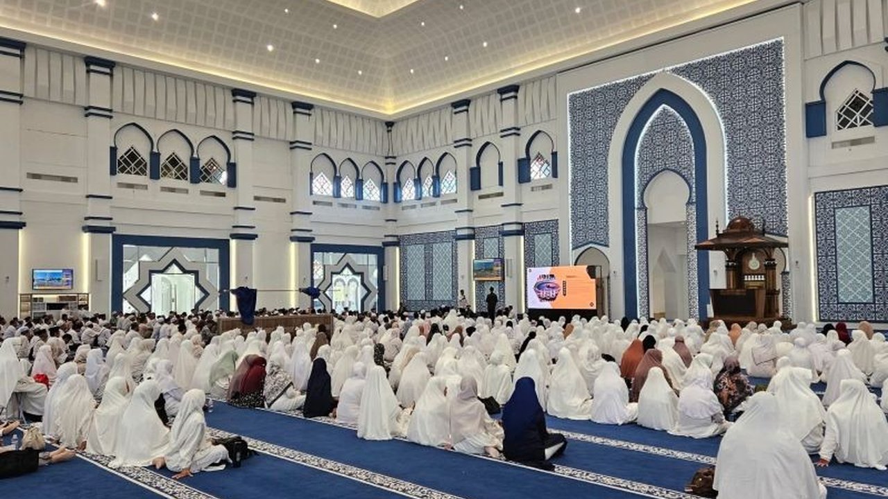 Kementerian Haji dan Umrah (Kemenhaj) Kota Batam memastikan kesiapan 695 Jemaah Calon Haji (JCH) Batam melalui pembekalan manasik komprehensif, demi kelancaran ibadah haji 2026.