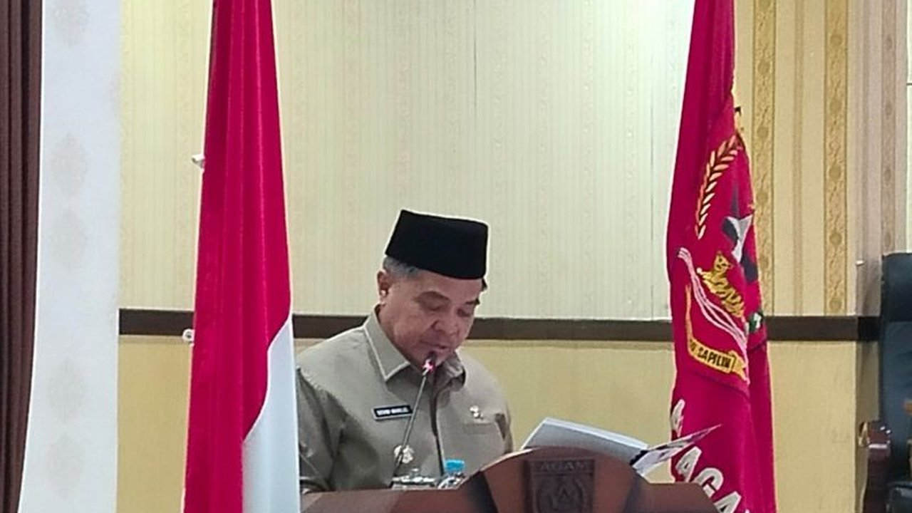 Pemerintah Kabupaten Agam, Sumatera Barat, mengusulkan perbaikan menyeluruh untuk seluruh ruas **jalan Agam** yang rusak parah akibat bencana alam kepada pemerintah pusat, demi kelancaran akses transportasi dan kenyamanan pengendara.