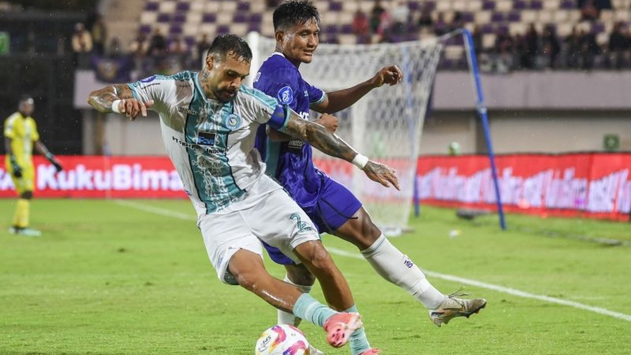 PSBS Biak mengusung misi bangkit saat menghadapi Persita Tangerang di lanjutan BRI Super League, bertekad meraih poin penuh setelah kekalahan sebelumnya untuk menjauh dari zona degradasi.