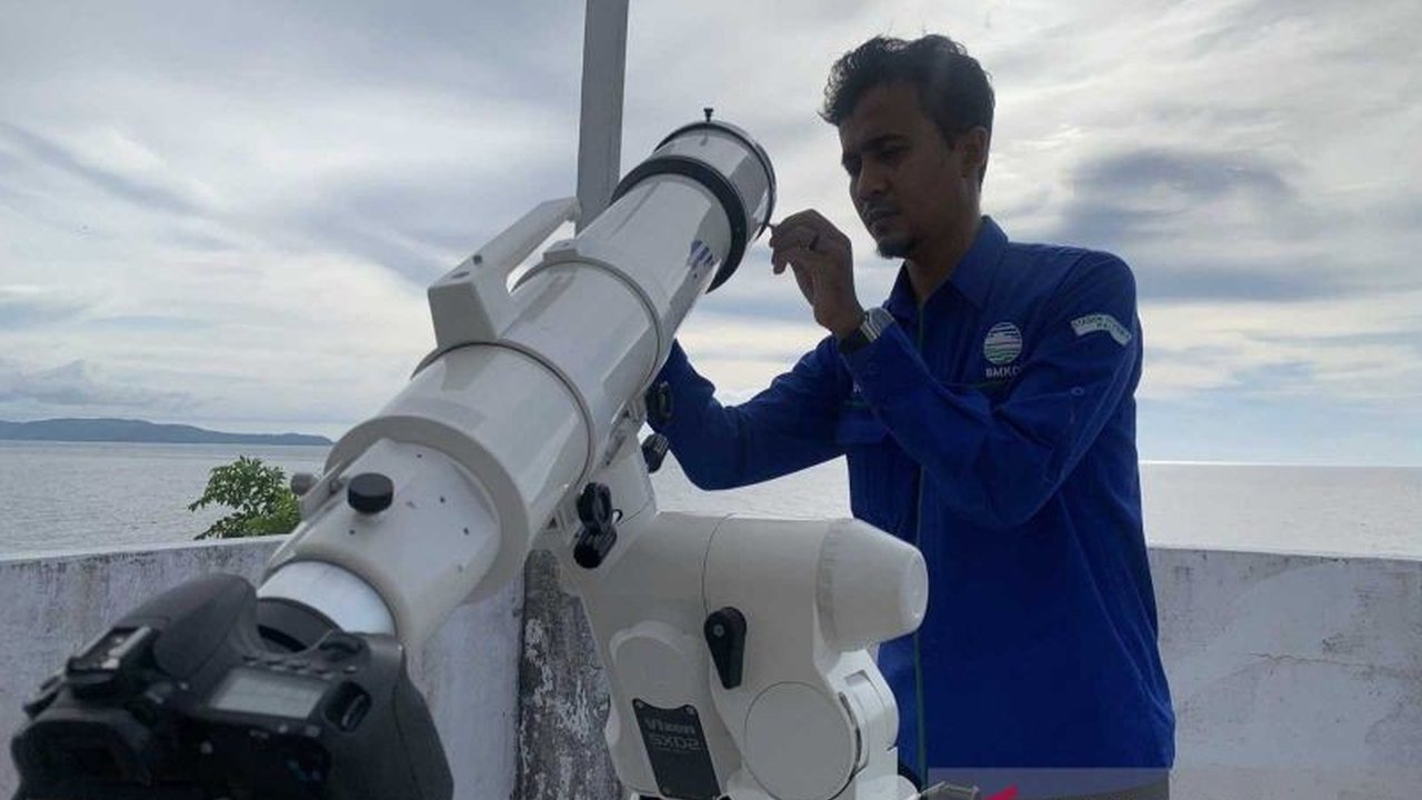 Pemantauan hilal di Sulawesi Tengah menunjukkan ketinggian minus satu derajat, tidak memenuhi kriteria MABIMS. Bagaimana hasil akhir penentuan 1 Ramadhan 1447 H oleh pemerintah?