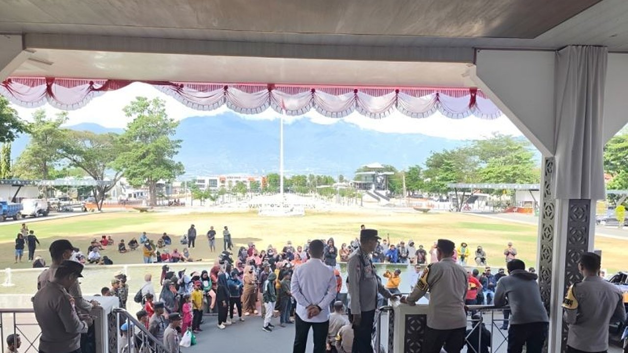 Pemerintah Kota Palu menerima aspirasi warga Poboya terkait aktivitas pertambangan di wilayah mereka. Masyarakat menuntut penertiban tambang ilegal hingga perhatian pada dampak lingkungan.