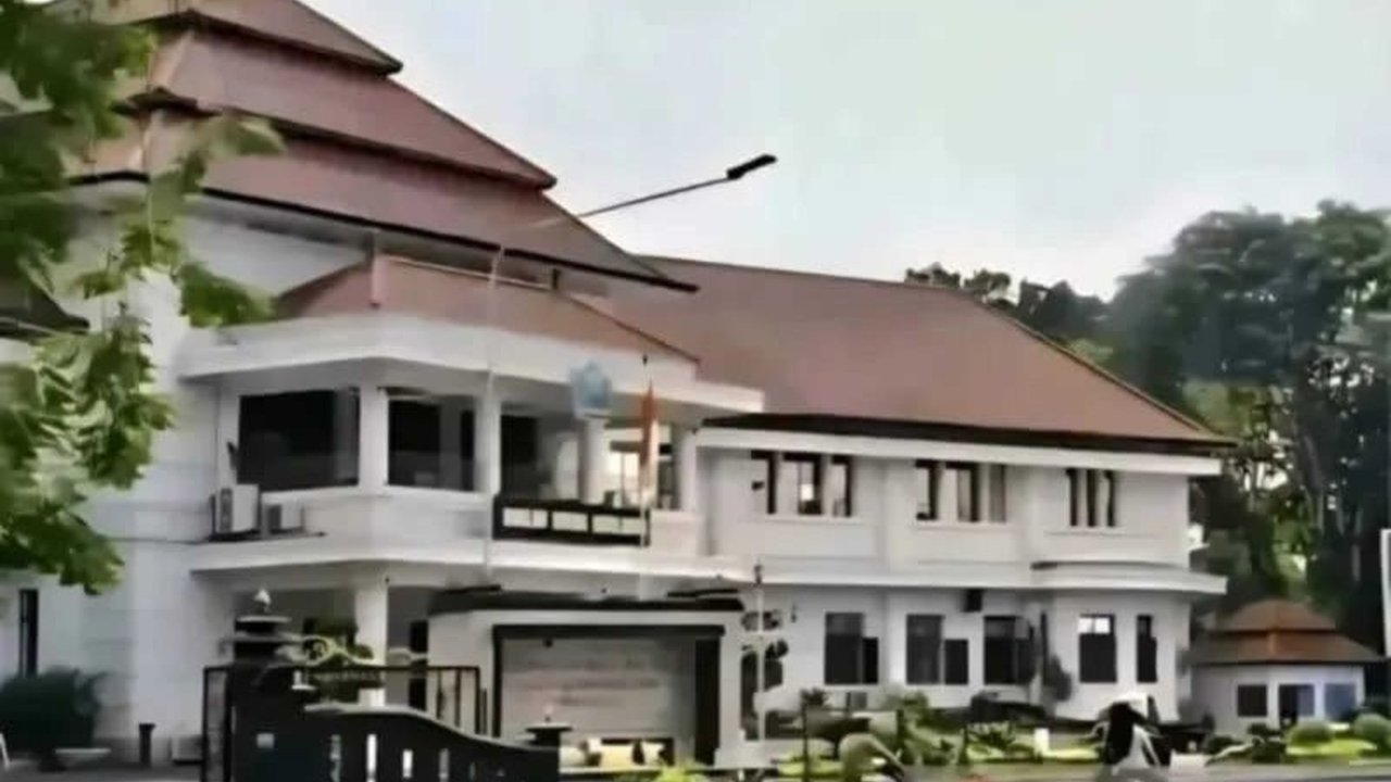 Pemerintah Kota Malang akan menggelar Patroli Ramadhan Malang secara acak selama bulan suci, guna memastikan semua tempat hiburan malam mematuhi larangan beroperasi sesuai Surat Edaran Wali Kota.
