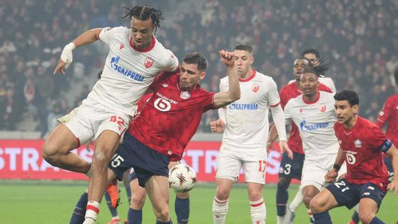 Duel LOSC Lille vs FK Crvena Zvezda di leg pertama play-off fase knockout Liga Europa 2025/2026, Jumat (20/2/2026) dini hari WIB. (Francois LO PRESTI / AFP)