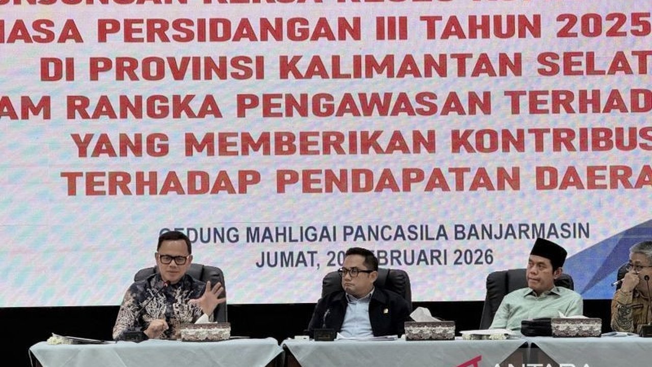 Pemerintah Indonesia di bawah kepemimpinan Presiden Prabowo Subianto sedang mempersiapkan reformasi besar-besaran pada BUMN dan BUMD guna meningkatkan tata kelola dan fokus pada kepentingan publik.