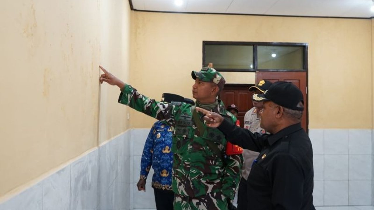 Pemerintah Kabupaten Puncak Jaya meresmikan Gedung Lumbung Pangan di Distrik Pagaleme, sebuah langkah strategis untuk memperkuat ketahanan pangan dan distribusi di wilayah yang menantang secara geografis.