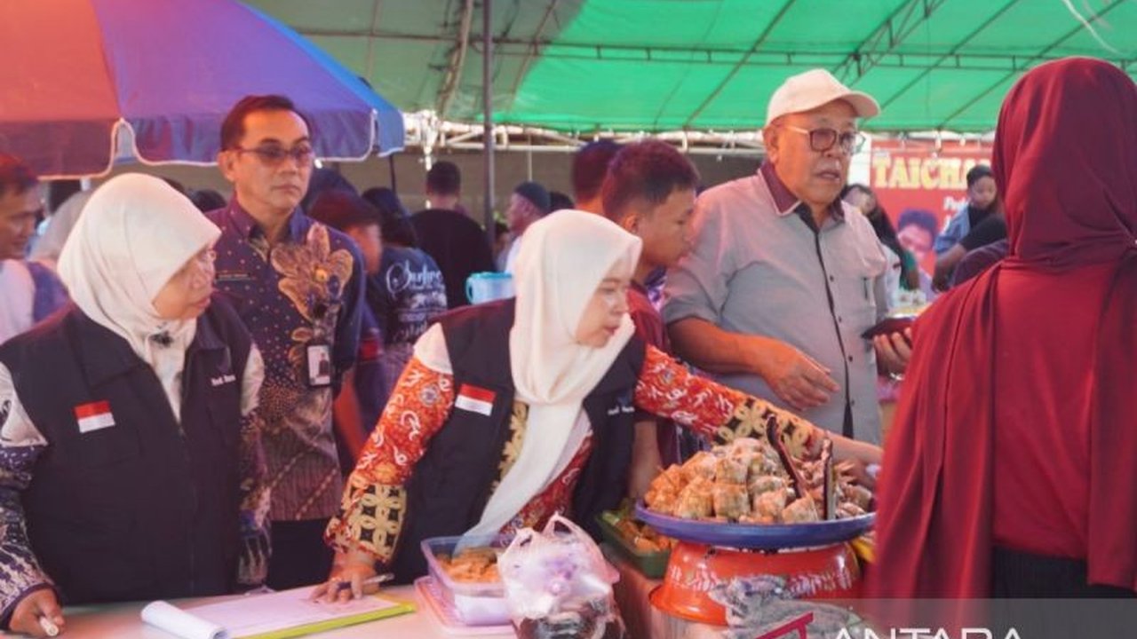 Balai Pengawas Obat dan Makanan (BPOM) bersama Pemerintah Kota Bengkulu memperketat Pengawasan Makanan Berbuka Ramadhan 1447 H melalui sidak dan uji sampel takjil. Apakah takjil favorit Anda aman dari bahan berbahaya?