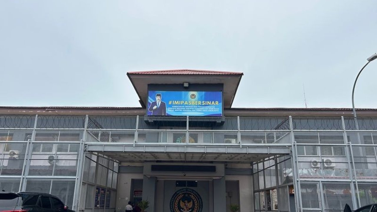 Rumah Tahanan Negara (Rutan) Kelas IIA Batam menyelenggarakan program Ramadhan khusus bagi WBP, meliputi ibadah berjamaah, tadarus, hingga lomba hafalan Al-Quran. Program Ramadhan WBP Rutan Batam ini juga menyediakan layanan penitipan makanan untuk WBP.