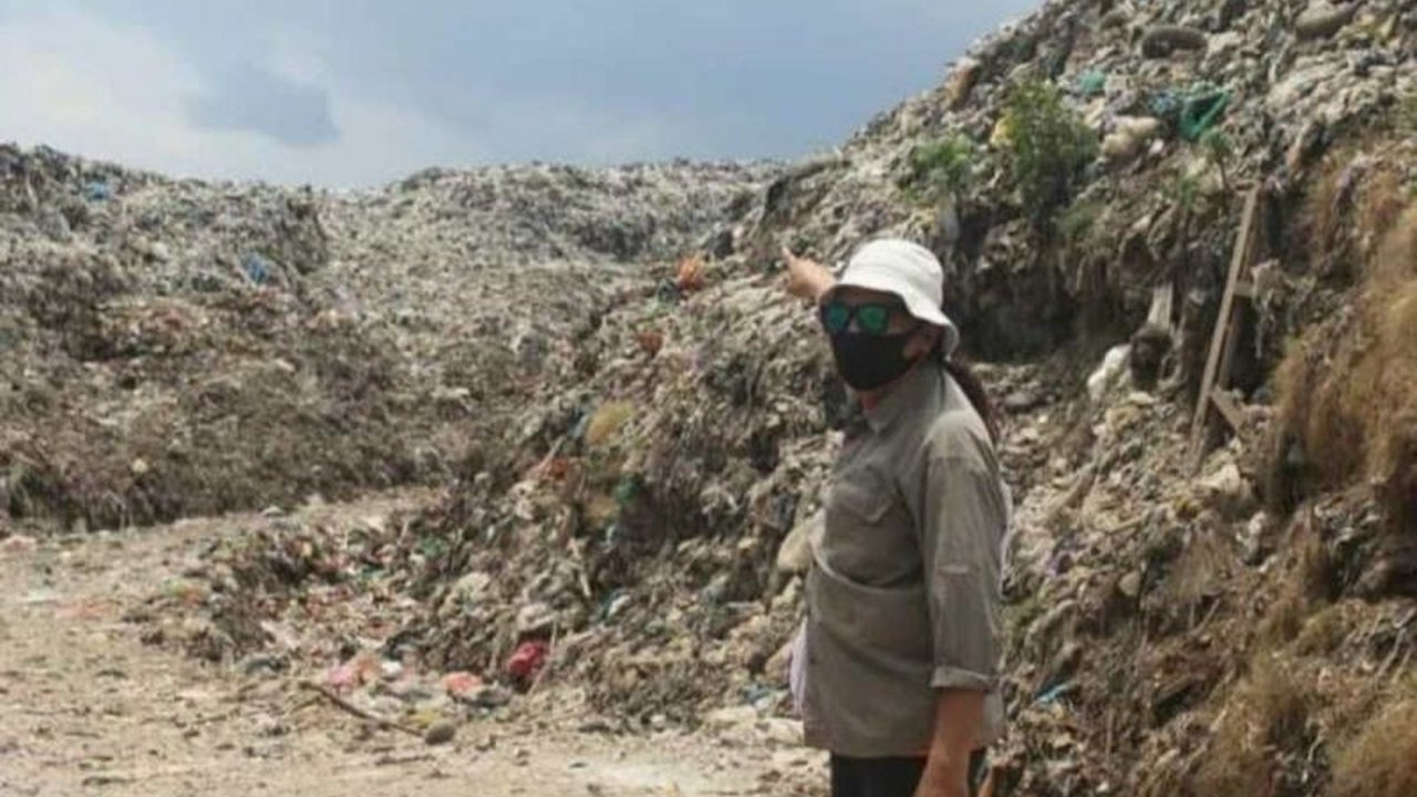 Pegiat lingkungan di Makassar mengingatkan potensi peningkatan sampah plastik Ramadhan hingga 30 persen. Perilaku warga dan sistem pengelolaan sampah yang belum optimal menjadi tantangan serius yang harus segera diatasi.