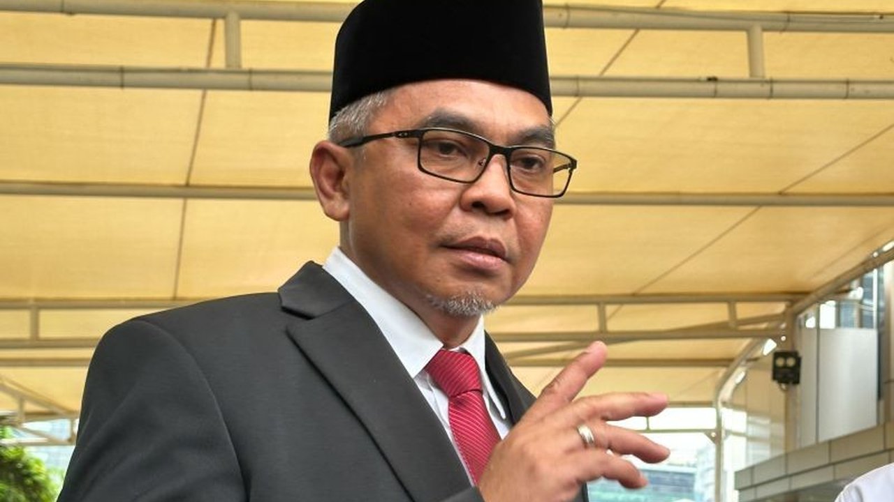Ketua KPK Setyo Budiyanto menyatakan lembaganya tidak ingin terjebak wacana revisi UU KPK untuk kembali ke aturan lama, menegaskan sikap KPK revisi UU diserahkan pada pihak berkompeten.