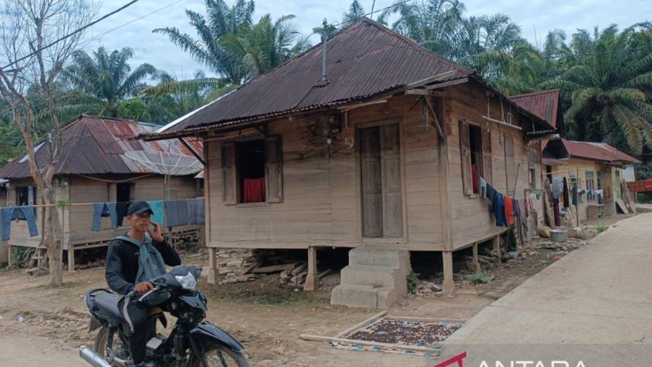 Pemerintah Kabupaten Mandailing Natal mengusulkan **relokasi rumah Mandailing Natal** bagi 464 hunian yang kerap terendam banjir, demi keamanan dan kenyamanan warga.