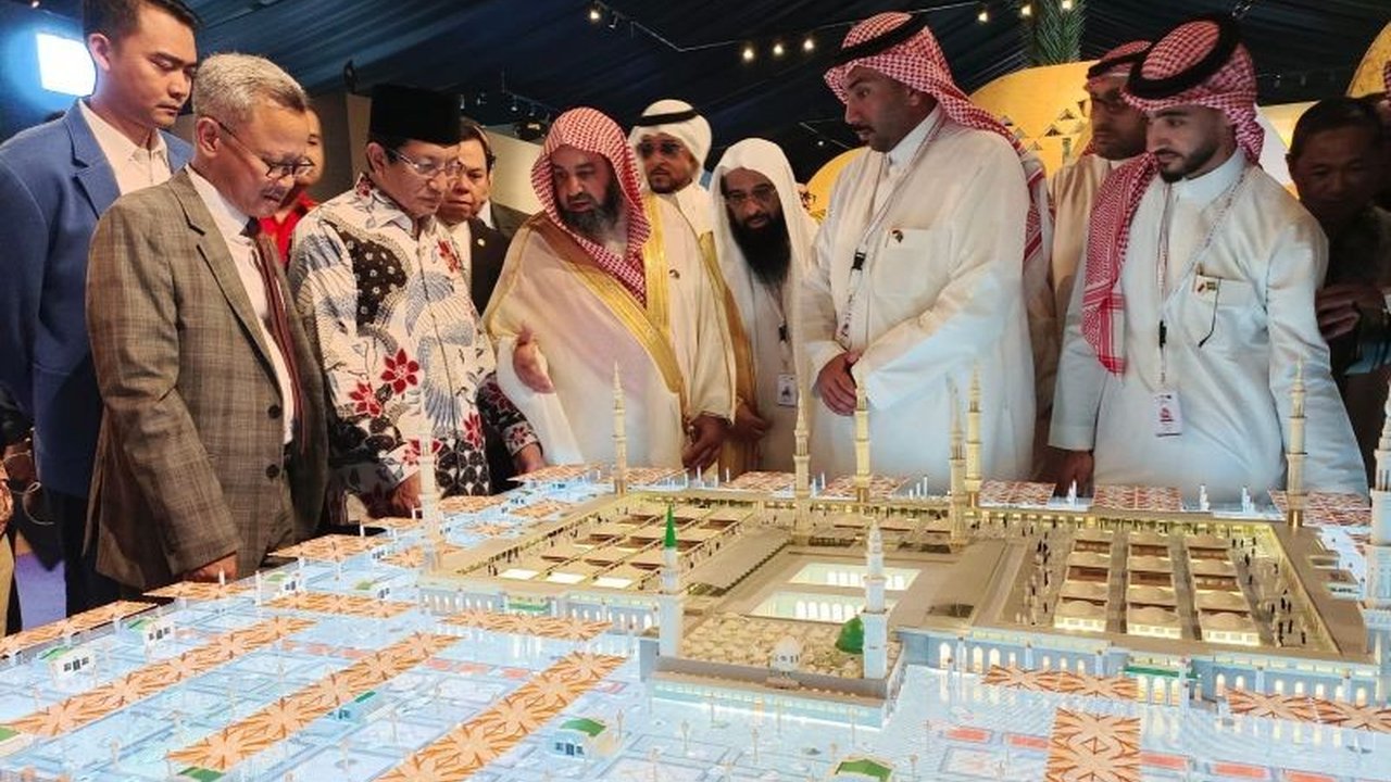 Kedutaan Besar Arab Saudi meluncurkan Program Iftar Bersama dan distribusi kurma dari Raja Salman di berbagai kota di Indonesia sepanjang Ramadan, mempererat tali persaudaraan.