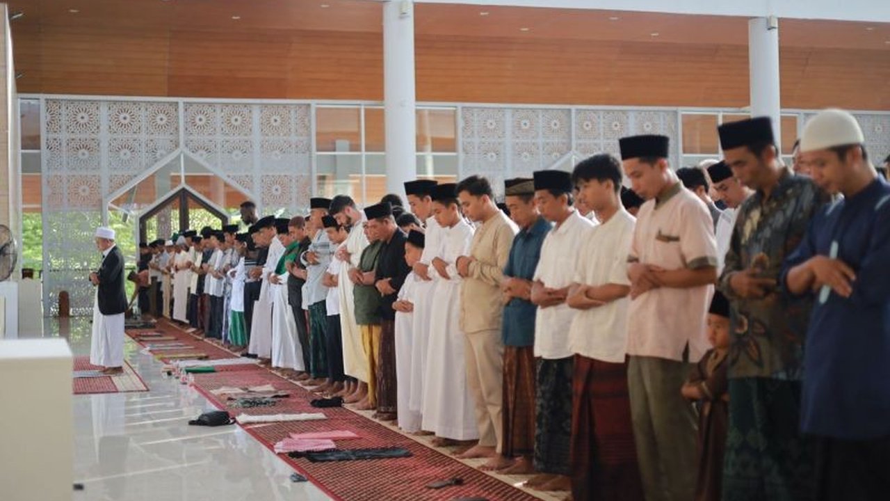 InJourney Tourism Development Corporation (ITDC) kembali menggelar program Berkah Ramadhan Seru 2026 di The Mandalika, NTB, memperkuat kepedulian dan silaturahim dengan masyarakat sekitar.
