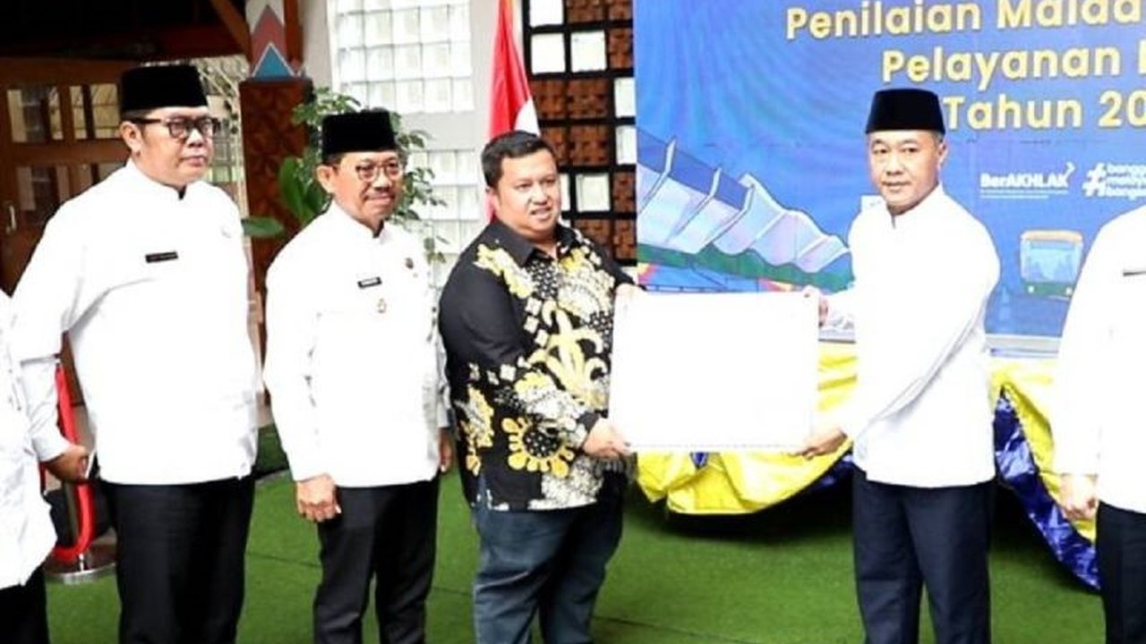 Dinas Pendidikan Kota Tangerang mencetak prestasi gemilang dengan meraih nilai tertinggi dari Ombudsman untuk Pelayanan Publik, menunjukkan komitmen kuat Pemkot Tangerang dalam melayani masyarakat.