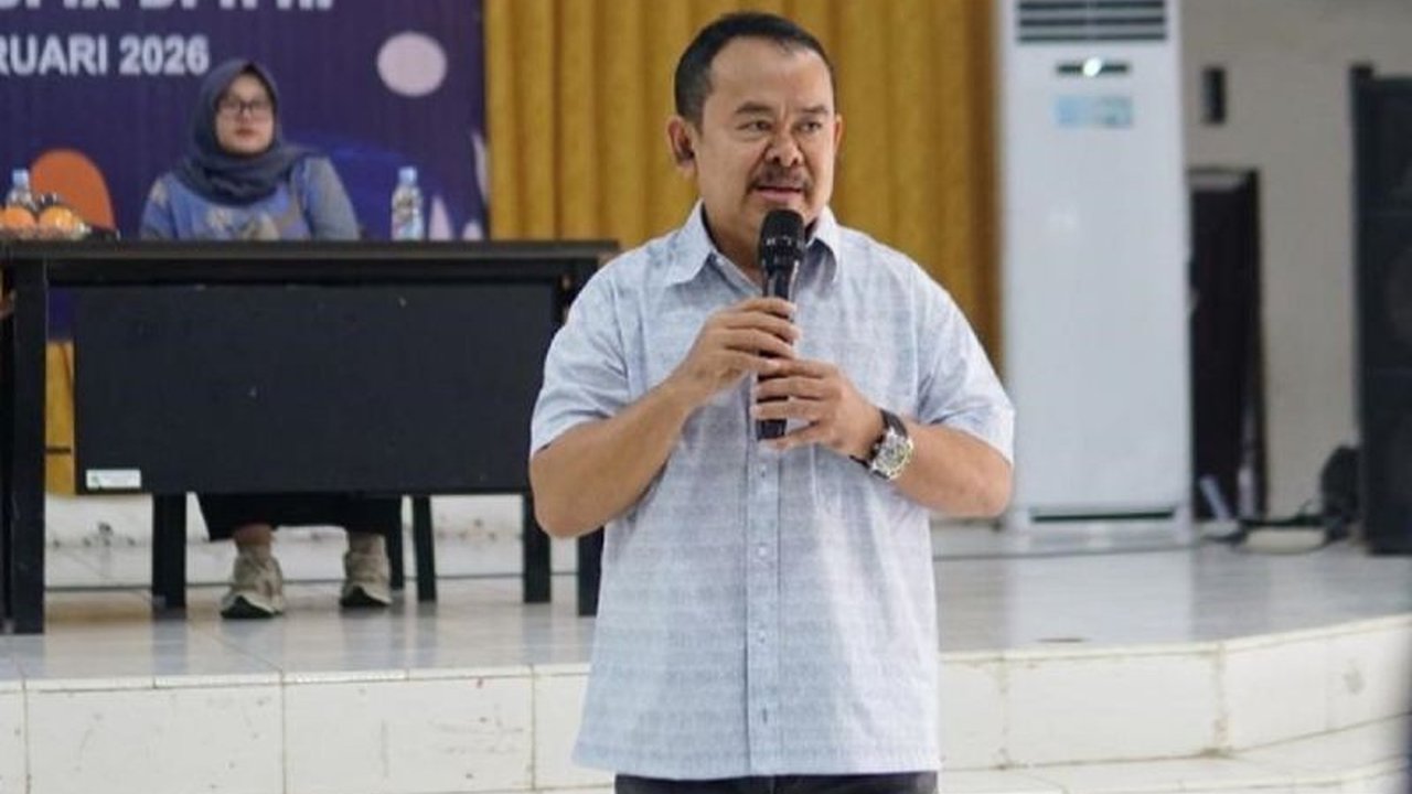 Anggota Komisi IX DPR RI memastikan program Makan Bergizi Gratis (MBG) akan menjangkau seluruh penerima manfaat, terutama anak-anak, selama bulan Ramadhan. Program ini krusial untuk mendukung generasi muda menuju Indonesia Emas 2045.