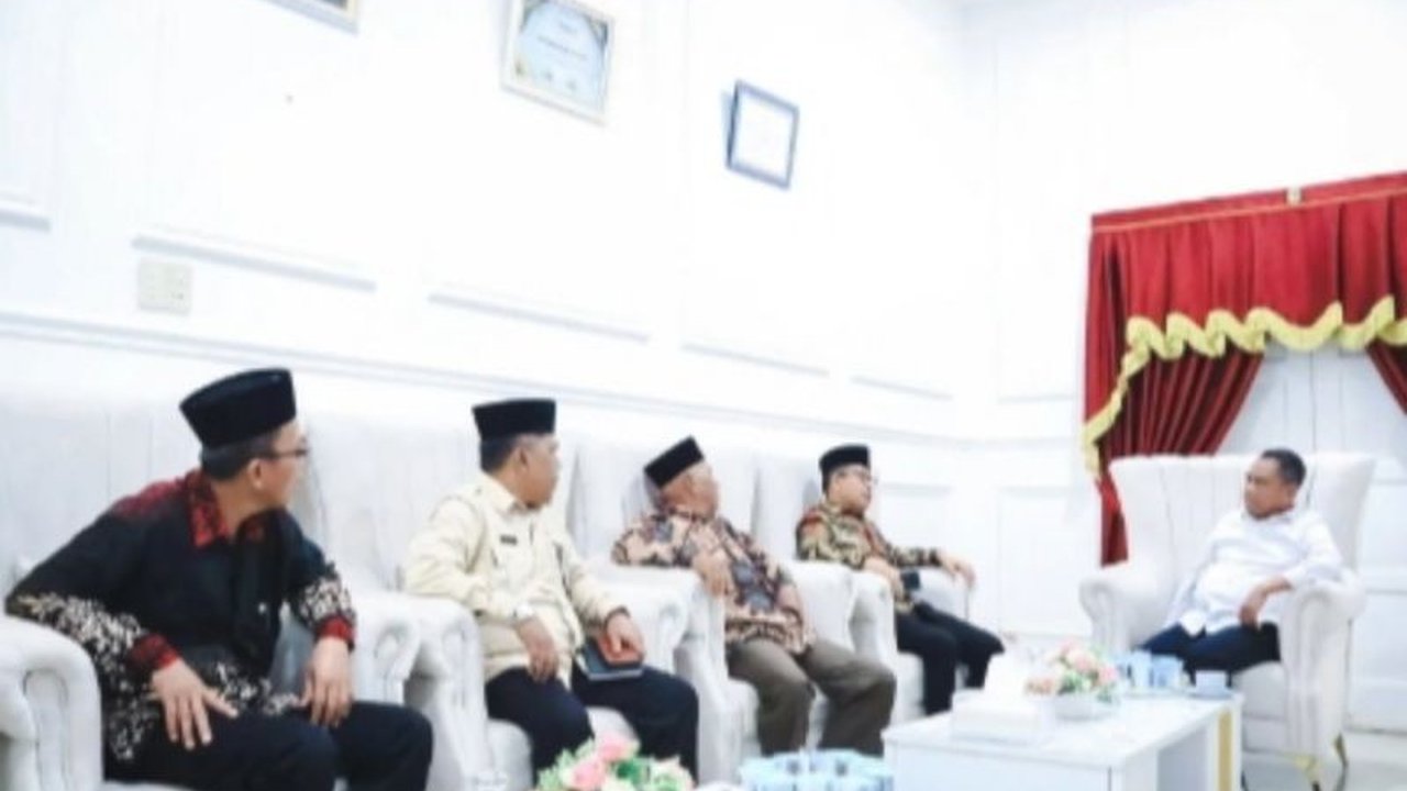 Pemerintah Kabupaten Serdang Bedagai menegaskan komitmennya untuk meningkatkan kualitas Layanan Haji Serdang Bedagai melalui sinergi erat dengan Kementerian Haji dan Umrah, demi kemudahan calon jemaah.