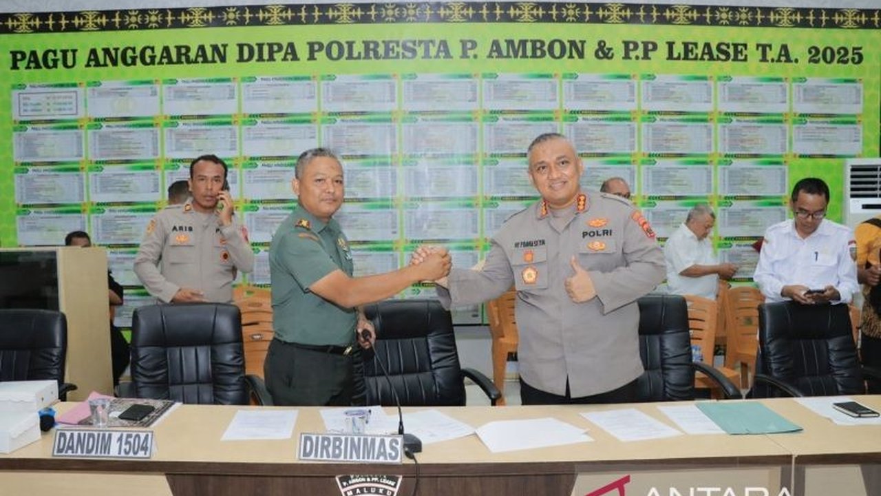 Polresta Ambon bersama Kodim 1504/Ambon bersinergi menggencarkan Patroli Kamtibmas Ramadhan Ambon untuk memastikan situasi aman dan kondusif selama bulan suci.