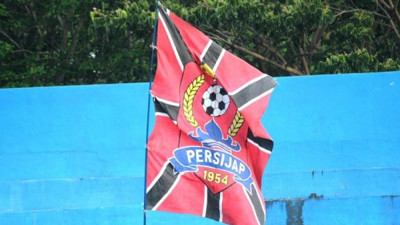 Pemain asing Persijap Jepara, Lucas Morelatto, menganggap laga penting Persijap vs Persebaya di BRI Super League 2025/2026 sebagai final krusial untuk keluar dari zona degradasi. Simak persiapan lengkap Laskar Kalinyamat!