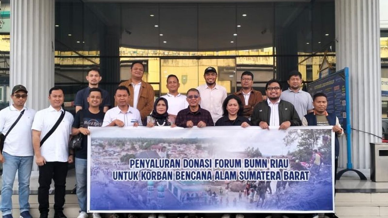 Forum BUMN Riau menunjukkan kepeduliannya dengan menyalurkan bantuan tunai Rp45 juta dan pakaian layak pakai bagi korban banjir bandang di Kabupaten Agam, Sumatera Barat, membantu meringankan beban warga terdampak.