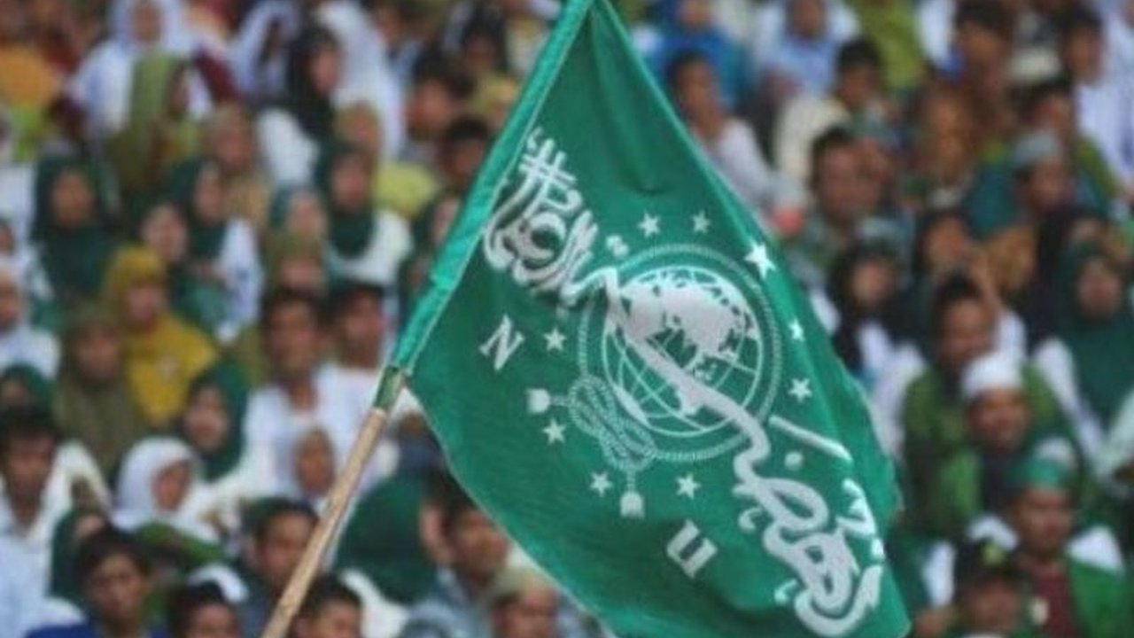 Polemik nasab menguras energi umat dan menghambat kemajuan. Otokritik tajam diperlukan: beralih dari berebut nasab menuju perjuangan memperbaiki nasib demi masa depan Nahdliyin yang lebih baik.