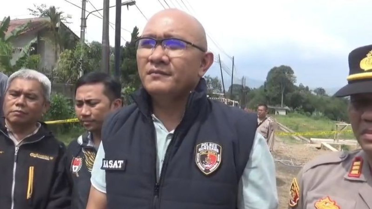 Polres Sumedang berhasil mengungkap fakta baru terkait penggunaan softgun dalam kasus pencurian dengan kekerasan (curas) yang menewaskan seorang pria di Girimukti, Sumedang, memicu penyelidikan lebih lanjut.