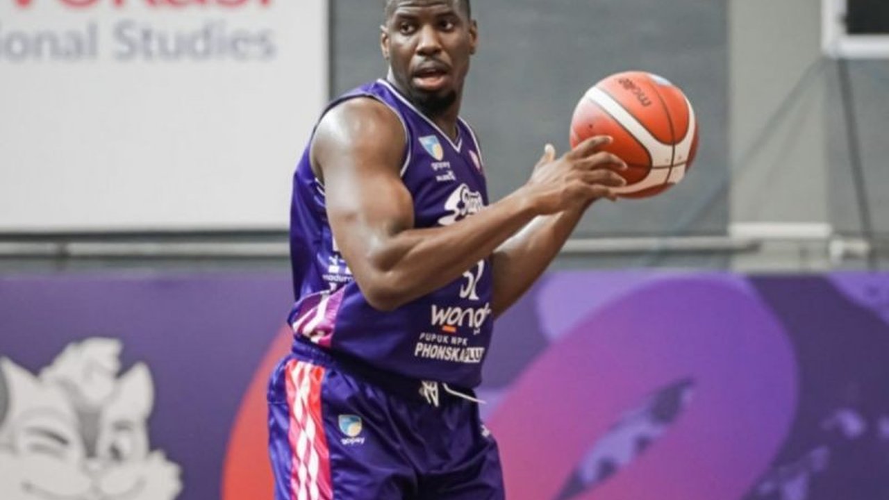 RANS Simba Bogor resmi melepas pemain asing Jabari Narcis setelah kekalahan di pekan ketujuh IBL 2026. Keputusan ini diambil sebagai bagian evaluasi menyeluruh demi menjaga peluang playoff.