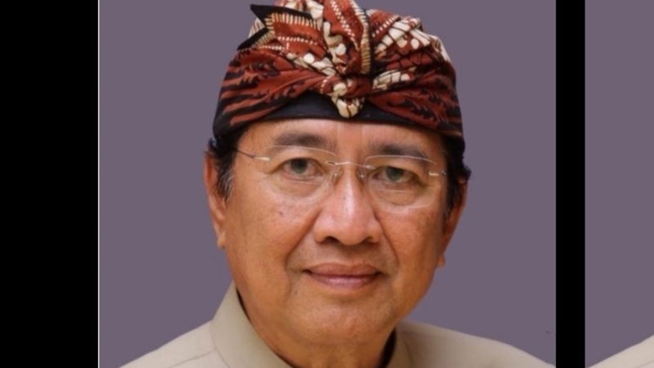 Upacara ngaben untuk mantan Bupati Gianyar Anak Agung Gde Agung Bharata akan dilaksanakan pada 7 Maret 2026, menandai penghormatan terakhir bagi tokoh penting di Bali ini.