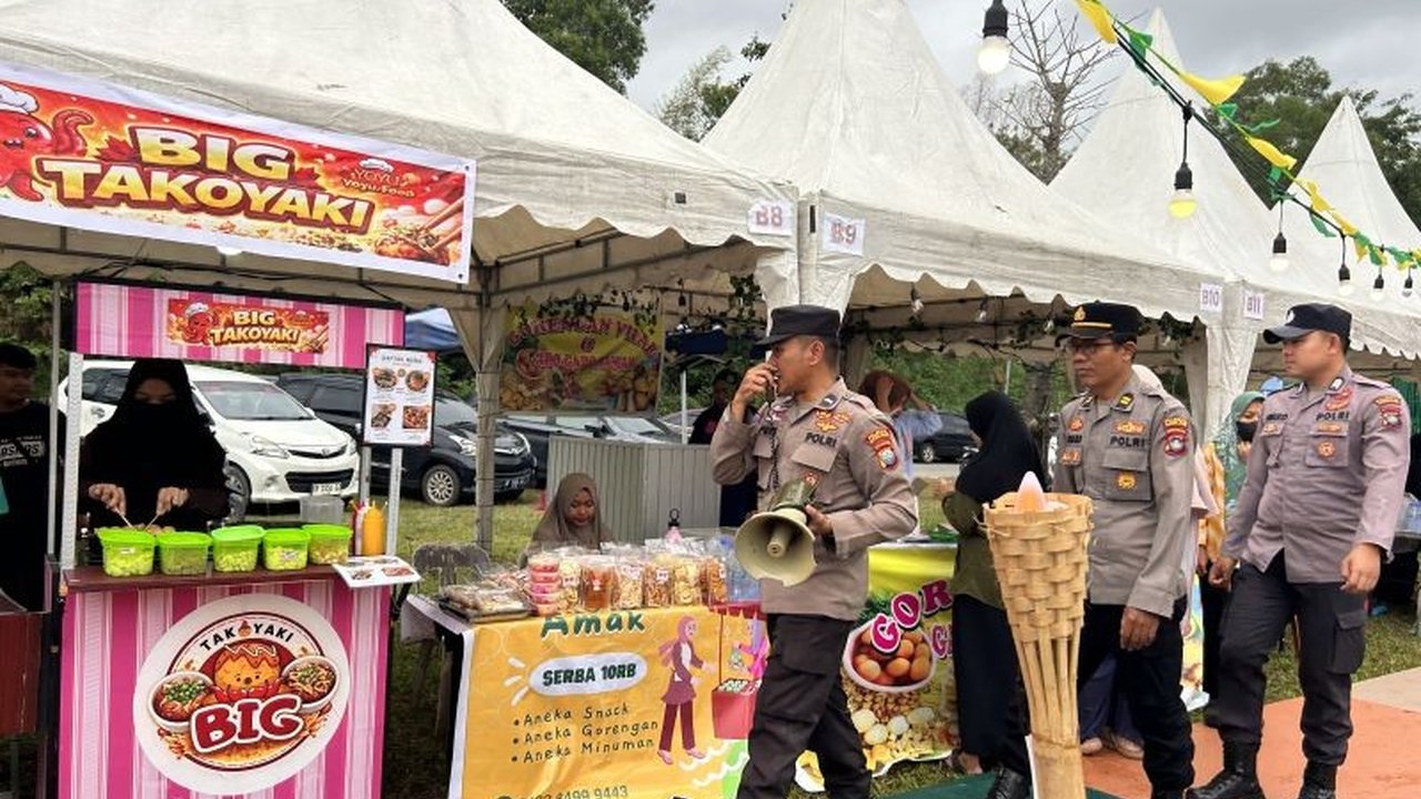 Polresta Barelang aktif menjaga keamanan dan ketertiban masyarakat selama Ramadhan di Batam, mulai dari patroli pasar takjil hingga pengamanan ibadah Tarawih, demi menciptakan suasana kondusif dan aman.