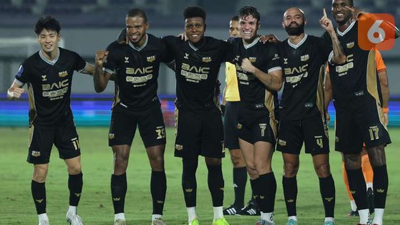 Dewa United Vs Borneo FC. (Bola.com/Muhammad Iqbal Ichsan).