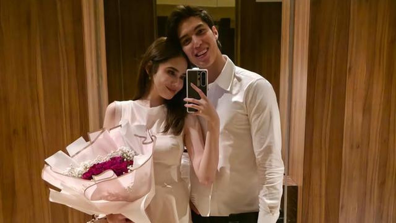 Hari Valentine tahun ini terasa begitu spesial bagi Syifa Hadju dan El Rumi.  [@syifahadju].