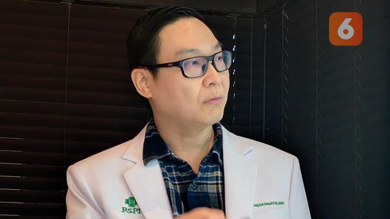 Dokter spesialis bedah subspesialis bedah vascular, Andrew Jackson Yang soal penyebab luka kaki diabetes sulit sembuh, Jakarta (26/2/2026). (Foto: Liputan6.com/Ade Nasihudin)
