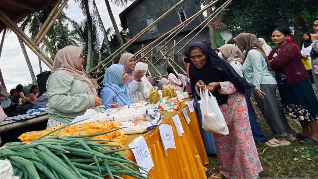 Rumah Amal Salman kembali menggelar Pasar Murah di Garut, tepatnya di Desa Karyasari, Banyuresmi, untuk membantu warga pelosok memenuhi kebutuhan pokok dengan harga subsidi, terutama di bulan Ramadhan.