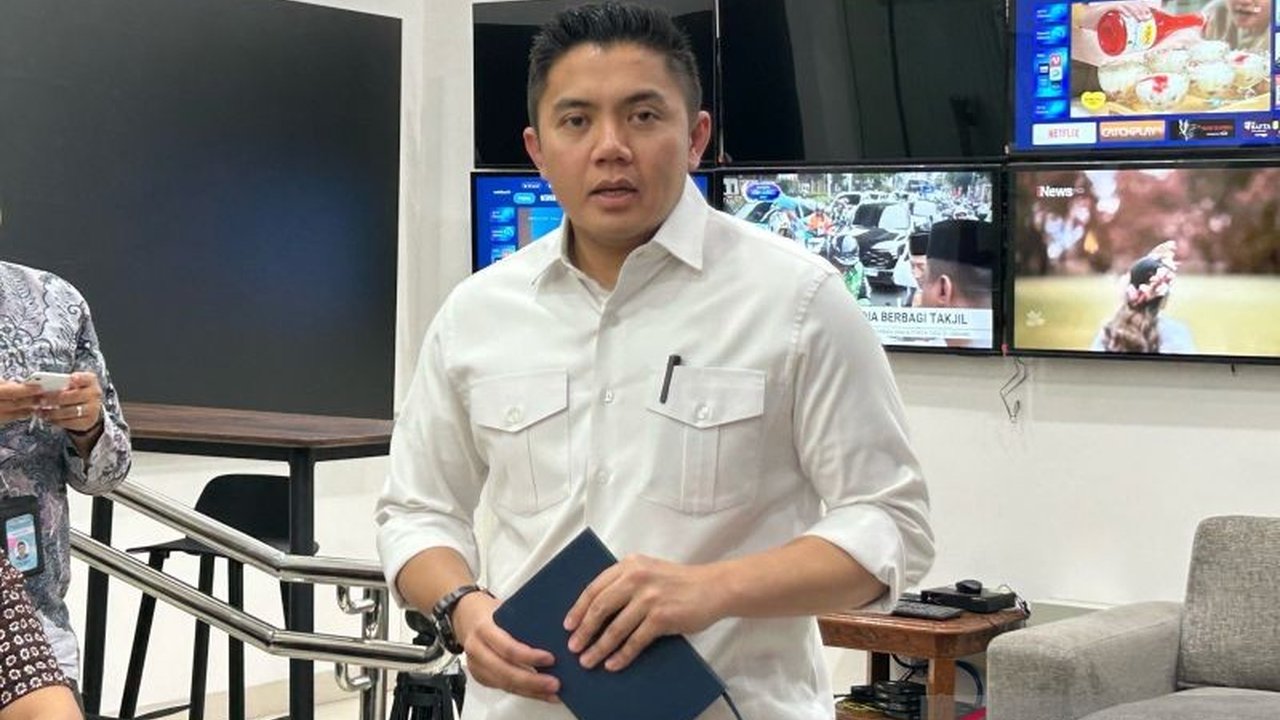 Kenaikan insentif guru honorer menjadi Rp400 ribu di era Presiden Prabowo menandai sejarah baru setelah dua dekade tanpa perubahan, meningkatkan kesejahteraan pendidik.