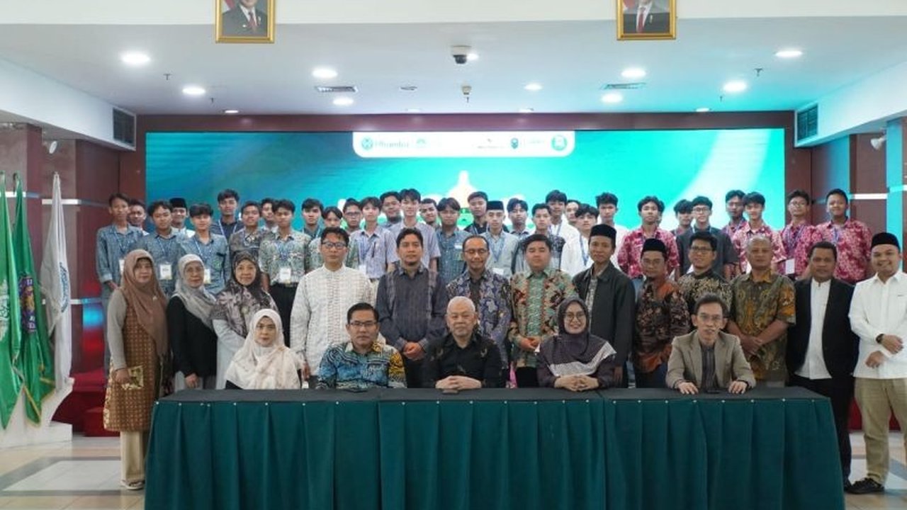 Universitas Muhammadiyah Prof. DR. Hamka (Uhamka) menegaskan urgensi pengembangan kecerdasan digital bagi generasi muda melalui program Ramadan Youth Camp 2026, guna mempersiapkan mereka menghadapi era Artificial Intelligence (AI) dan menjadi pemimpin mas